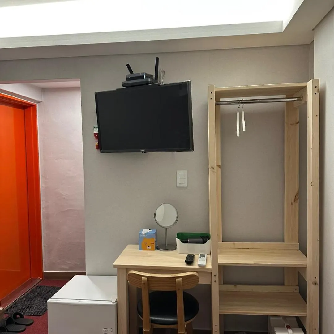 Insadong R Guesthouse Seoul Hostel