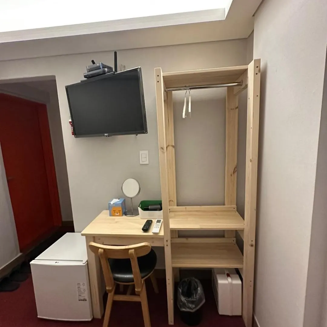 Hostel Insadong R Guesthouse Seoul South Korea
